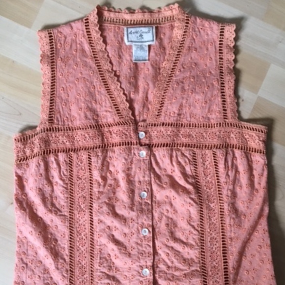 Pretty peachy-pink eyelet boho April Cornell sleeveless top - Picture 2 of 9